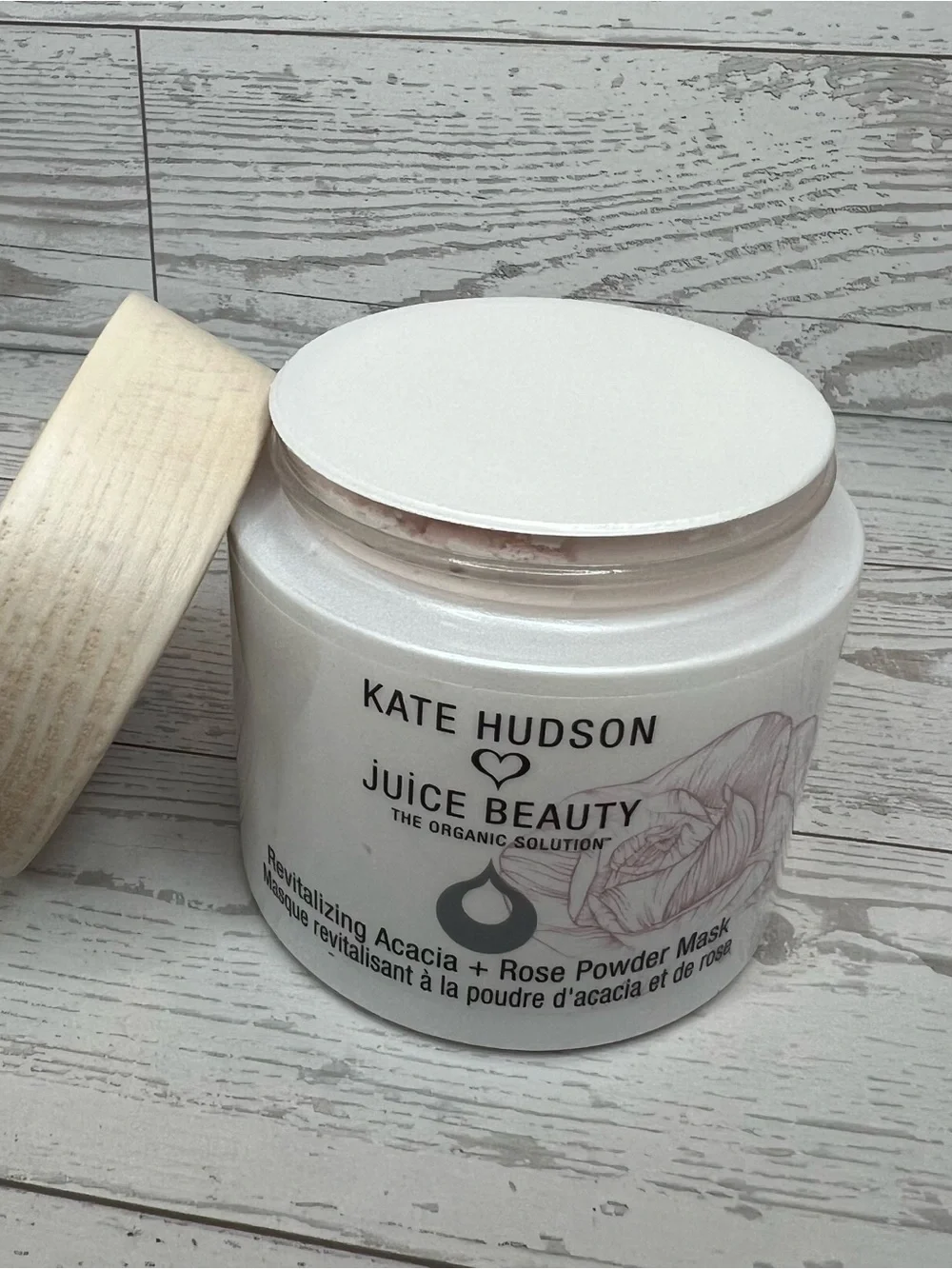 Kate Hudson ❤️ Juice Beauty Revitalizing Acacia + Rose Powder Mask - 1.7 oz